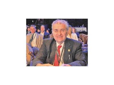 González  Daher recusa al juez civil y frena embargos