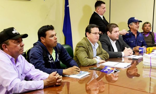 Liberales ratifican defensa a expropiación en Tacuatí - Política - ABC Color