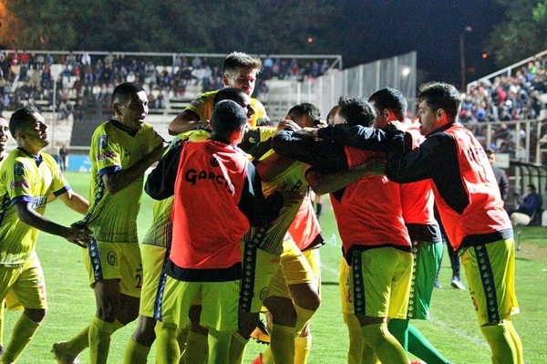Capiatá vence a Santaní en el último partido de la Fecha 14