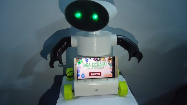 Crean un robot que enseña guaraní