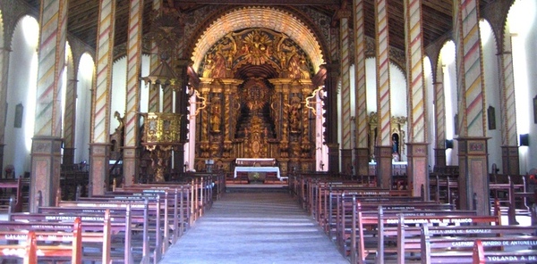 Dos empresas concluirán trabajos de restauración en la Iglesia de Yaguarón | .::Agencia IP::.