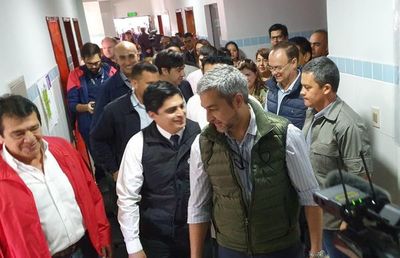 Abdo Benítez aseguró completa cobertura para USF en el país para fin de año - Nacionales - ABC Color