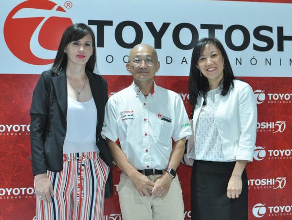 Toyotoshi abre nuevo local en Asunción