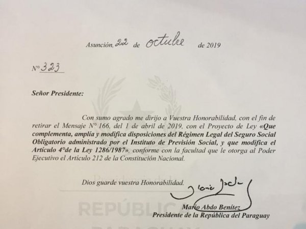 Retiran polémico proyecto de jubilación que quería promediar 10 años de salario