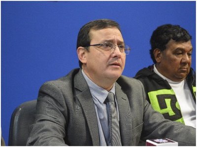 Diputado asegura que lucha de campesinos por la tierra es dolorosa y sangrienta