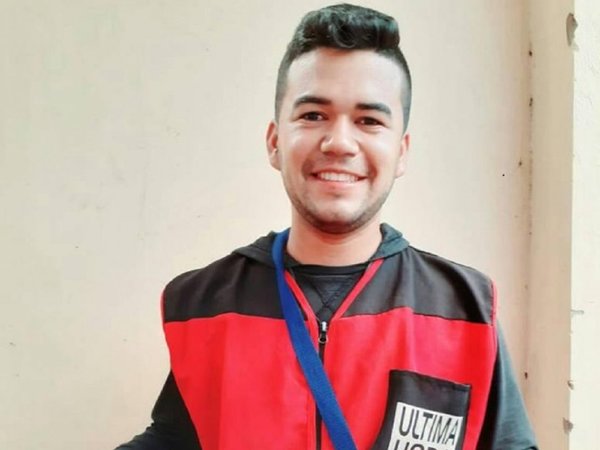 Se graduó vendiendo diarios y podrá trabajar en el Ministerio Público