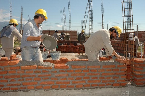 Falso ingeniero es condenado por estafa