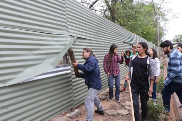 Corredor Botánico: denuncian a grupo de personas por desacato a orden judicial