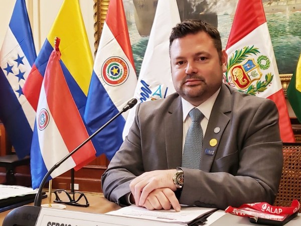 Caso Arrom-Martí: recaban informes para saber bajo qué figuras se encuentran en Finlandia