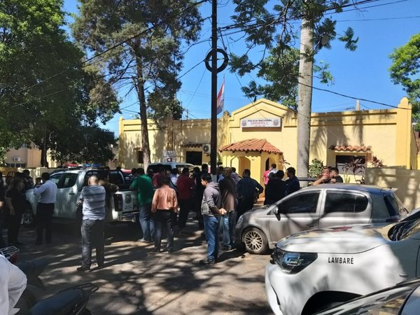 Tensión en Lambaré: Concejales buscan lugar para sesionar
