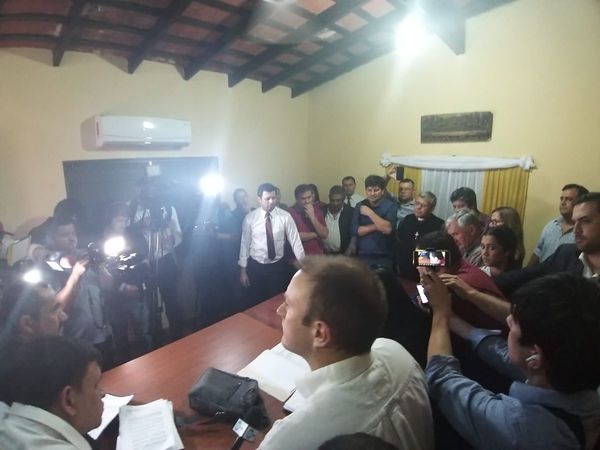 Concejales de Lambaré sesionan en comedor de comisaría