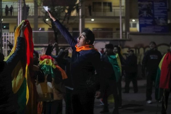 MUNDO | Datos oficiales señalan que habría segunda vuelta en Bolivia