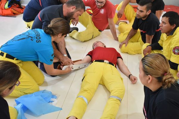 Franceses capacitan a bomberos de Misiones e Itapuá - Nacionales - ABC Color