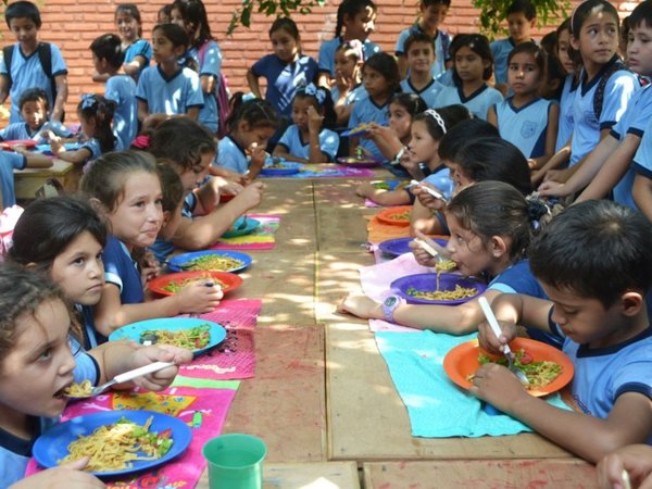 Escolares de Concepción quedarían sin el  almuerzo escolar desde hoy