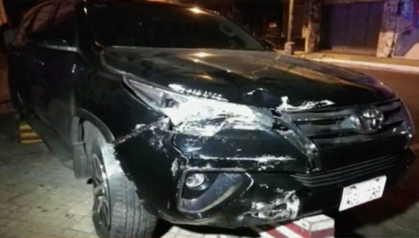 HOY / Tres heridos tras accidente frontal en el microcentro