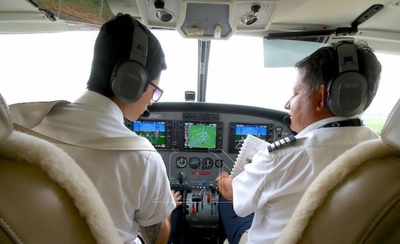 HOY / Aprender a volar: ¿Cuánto cuenta ser piloto?