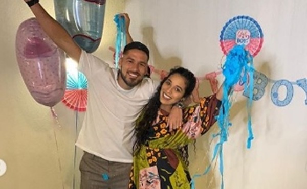El jugador Bruno Valdez celebró con emoción que llegará su primer hijo