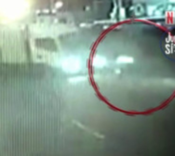 Motociclista chocó contra camión que giró - Paraguay.com