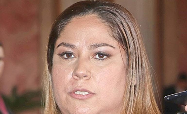 HOY / Contrataciones objeta plan de Samudio para comprar combustible más caro