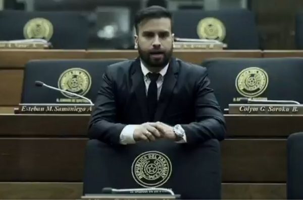 Director de Comunicación justifica programa de farandulero en TV Cámara