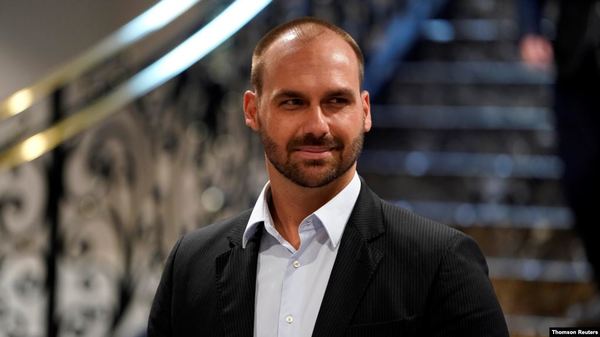 Hijo de Bolsonaro renuncia a ser nombrado embajador de Brasil en EE.UU. » Ñanduti