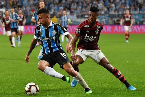 Flamengo y Gremio se enfrentan en busca de la final de la Libertadores » Ñanduti