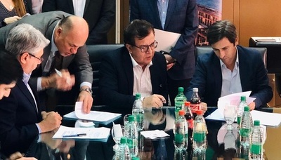 Yacyretá firmó contrato para equipamiento electromecánico de Aña Cuá