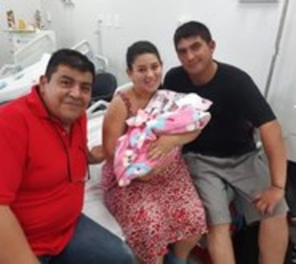Beba nace en medio de un viaje de MUV - Paraguay.com