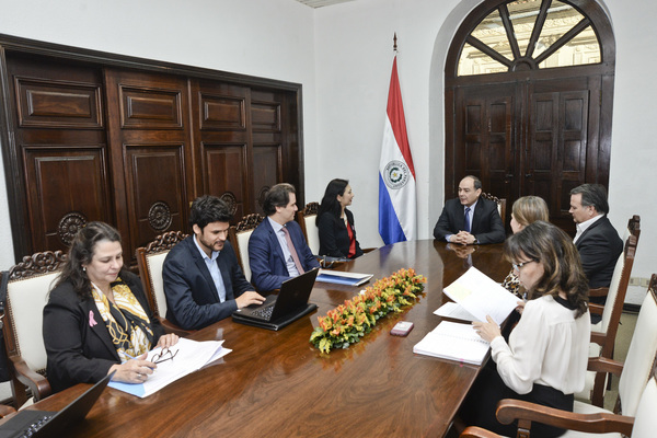 Cooperación del PNUD con el Paraguay se refuerza con visita de administrador del organismo | .::Agencia IP::.