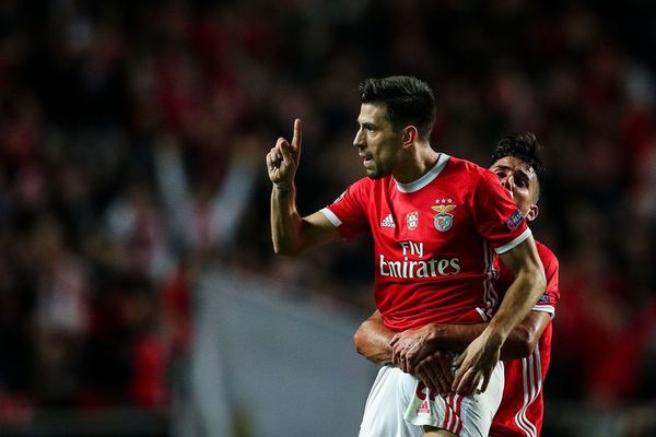 El Benfica vence y sigue vivo - Fútbol - ABC Color