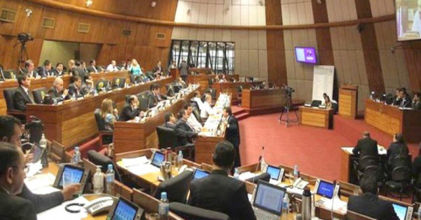 Tema de pensión para Romerito se tratará en Senado