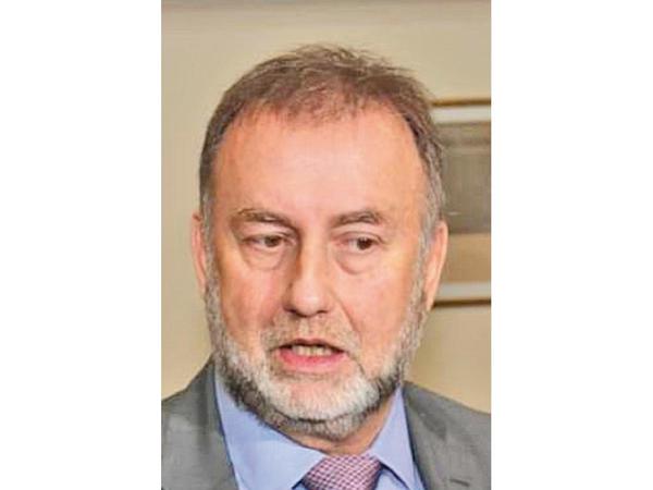 Benigno alerta sobre atrasos en los salarios