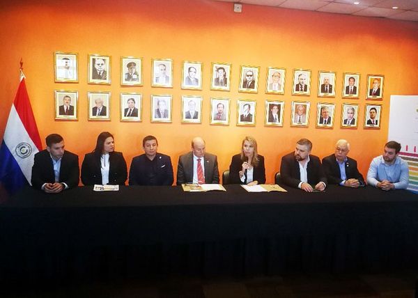 Empresarios satisfechos tras feria Anuga 2019 - Economía - ABC Color