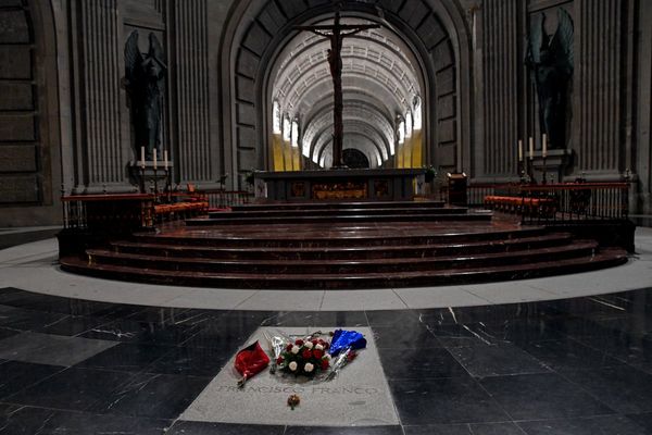 España está lista para exhumar al dictador Franco de su mausoleo