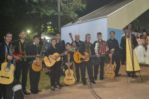 Concepcioneros participan de festival internacional