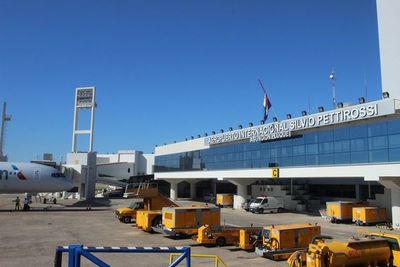 Mujer que volvía de España falleció en el aeropuerto Silvio Pettirossi