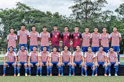 HOY / La Albirroja parte rumbo a la cita mundialista