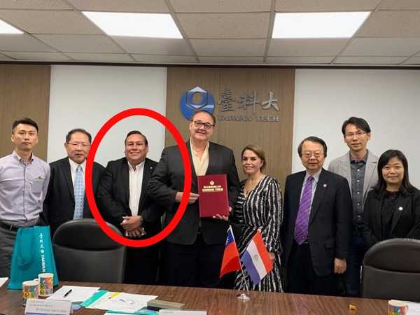 Conocido planillero de la UNE, de viaje con el gobernador a Taiwán