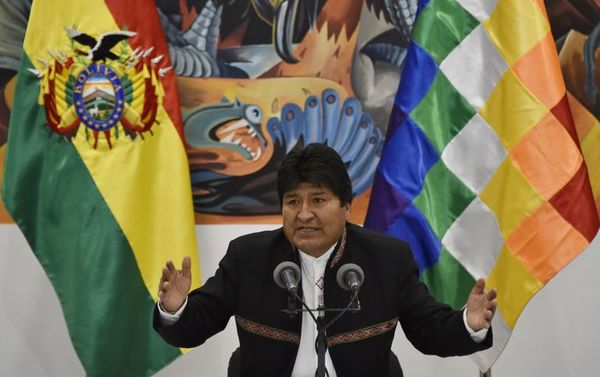 Evo Morales lleva ventaja para ganar en primera ronda al 98 % del escrutinio - Mundo - ABC Color