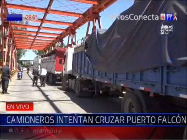 Camiones con productos paraguayos no pueden ingresar a Argentina