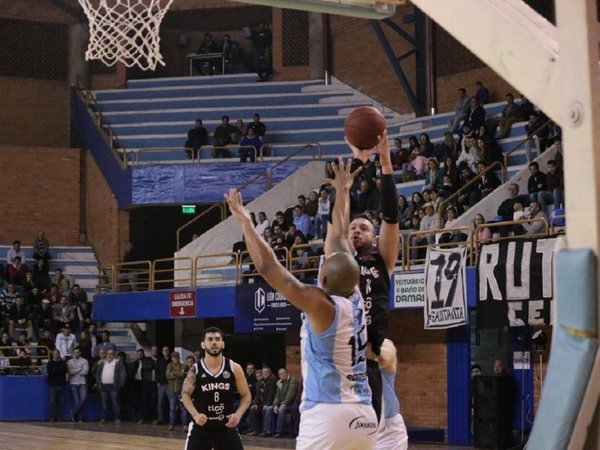 Primera final entre Olimpia Kings y San José