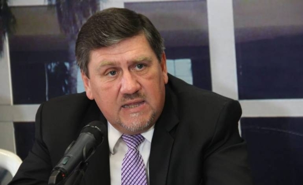 HOY / Titular del Congreso ve más peligrosa la extrema pobreza que la mano negra de la izquierda