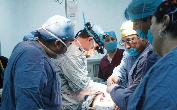 Sigue latiendo: Padre de familia recibe corazón de joven fallecida
