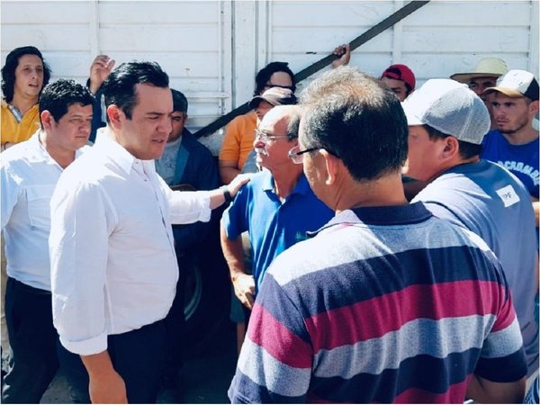 Liberan paso fronterizo para camiones con productos paraguayos