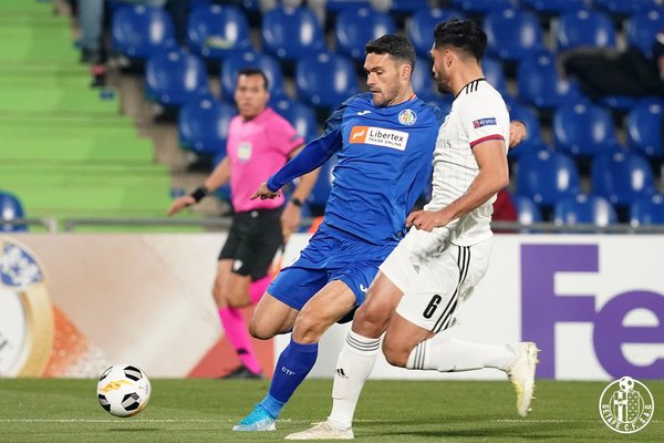 El Basel FC de Alderete y Riveros ganó y es líder en la Europa League