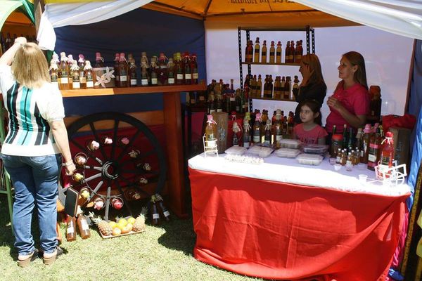 “Festival del Licor” en la ciudad de Yegros