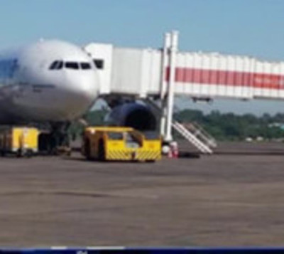 Paraguaya muere de infarto en avión - Paraguay.com