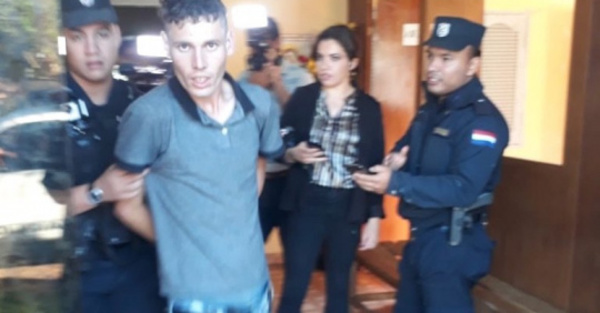“Nos tuvo de rehenes durante casi 20 minutos”