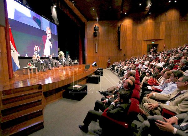 Ex ministro pide elevar al 2% el límite de responsabilidad fiscal