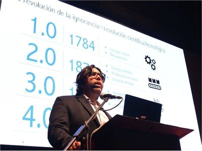 Especialista  destaca el desafío del retail: satisfacer a 5 generaciones